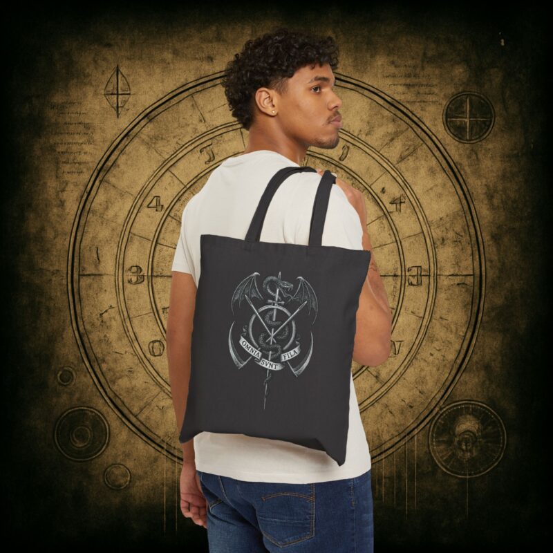 Omnia Sunt Fila Tote Bag - Image 2