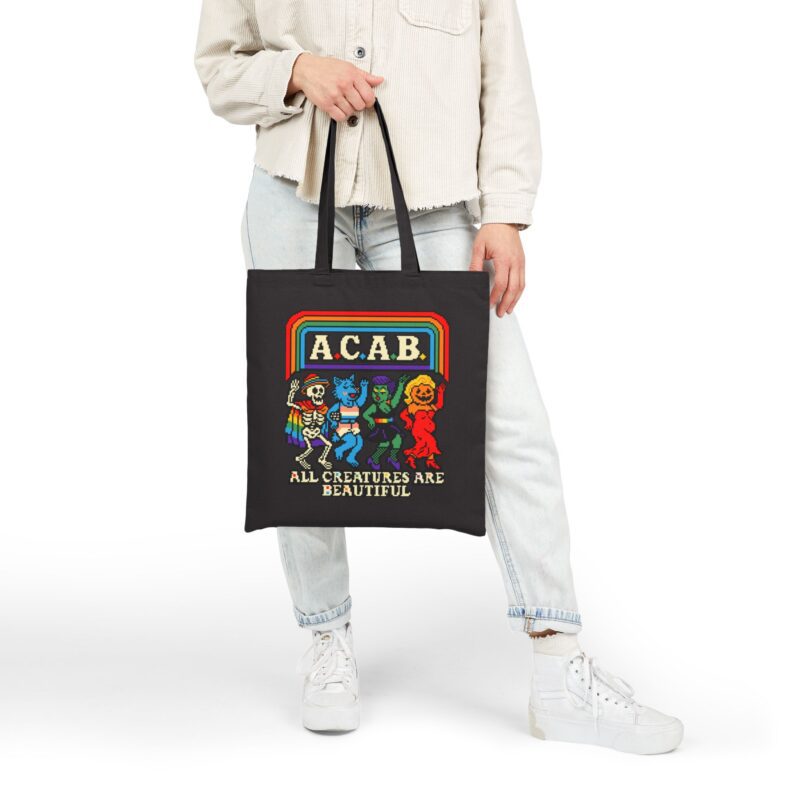 All Creatures Are Beautiful Tote Bag - Image 4